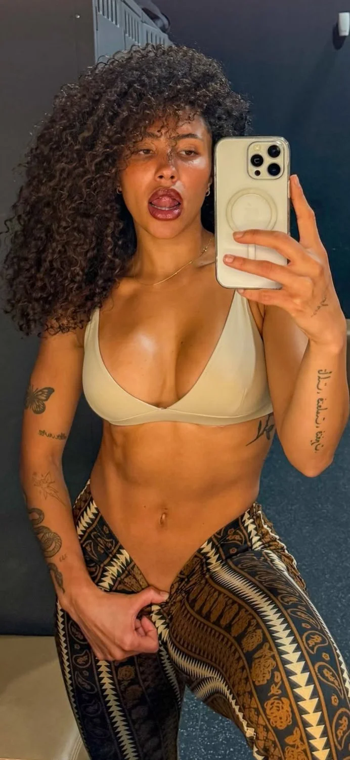 Ayannaluv main image