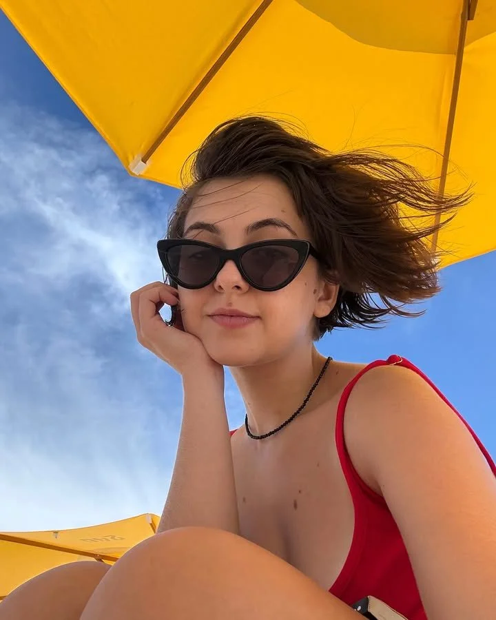 Clara castanho gostosa 😋 image 42