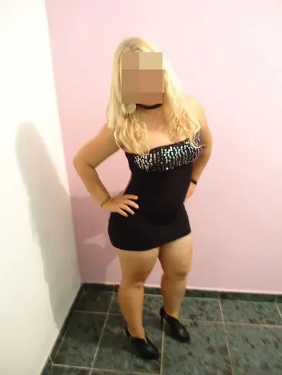 Loirinha exibida cover image