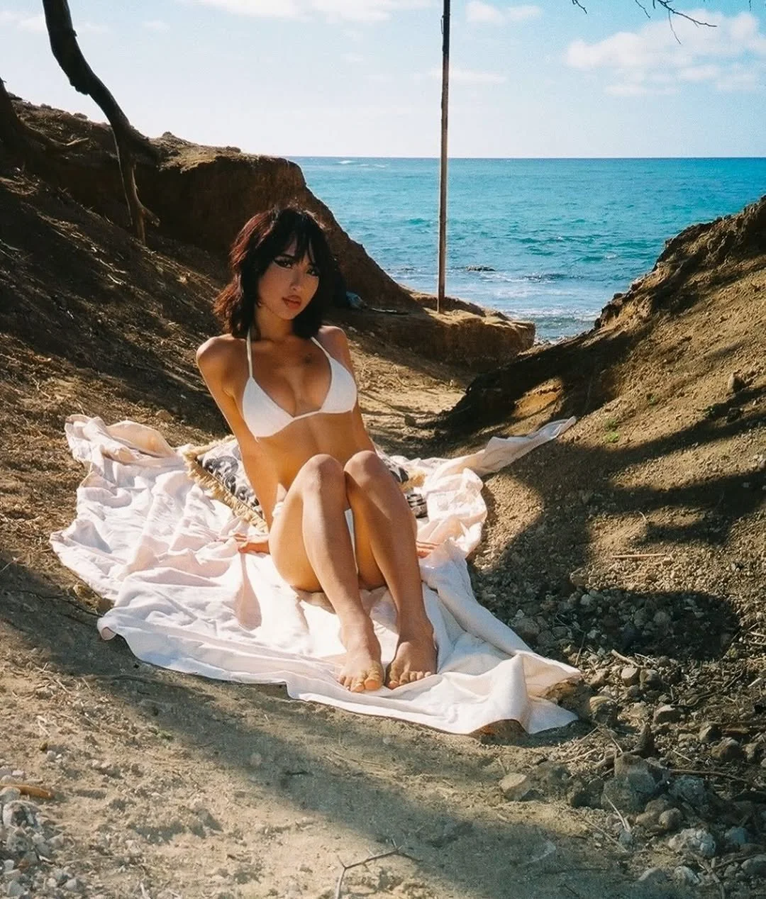 Asian Instagram slut image 9