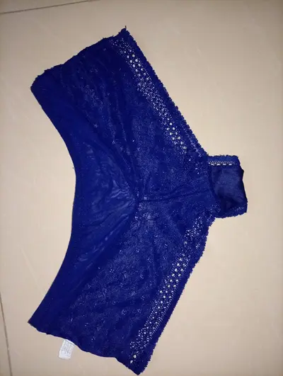 Ropa interior de mi roommie. cover image