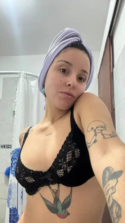 Horny asf. would you accept my nudies 💓💓🙈 cover image