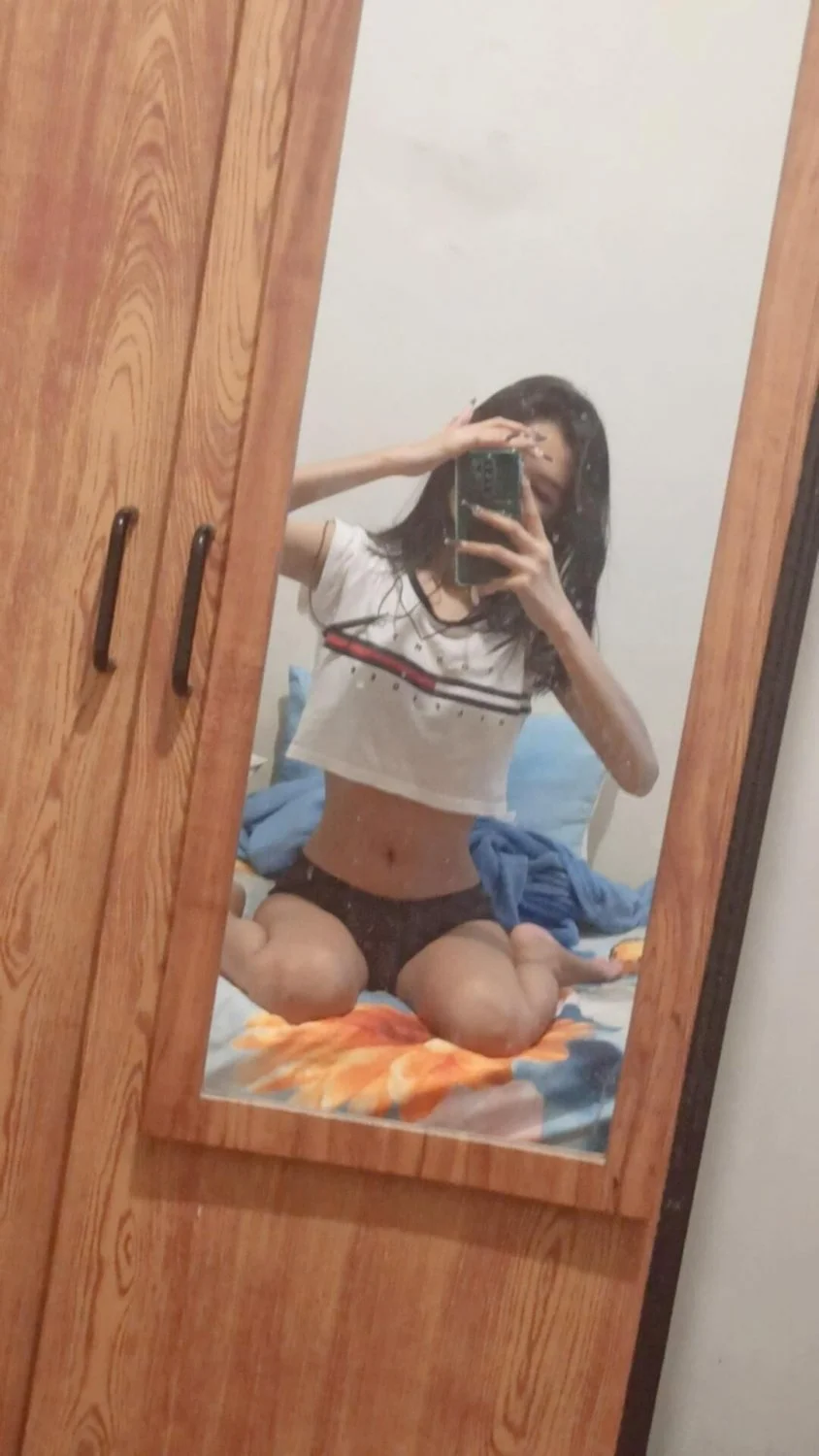 Cute slut Alexa image 25