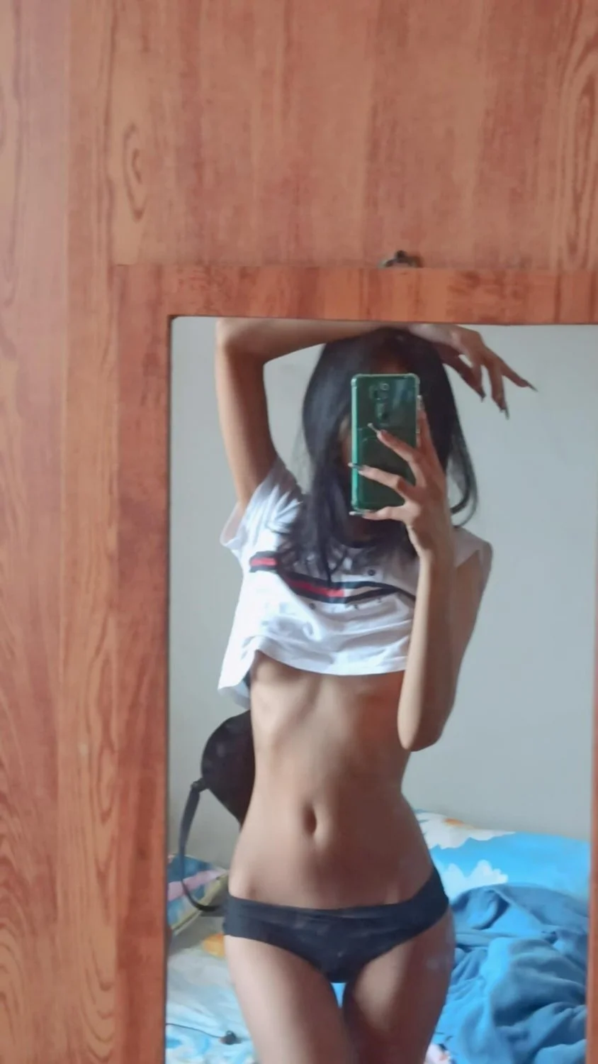 Cute slut Alexa image 29
