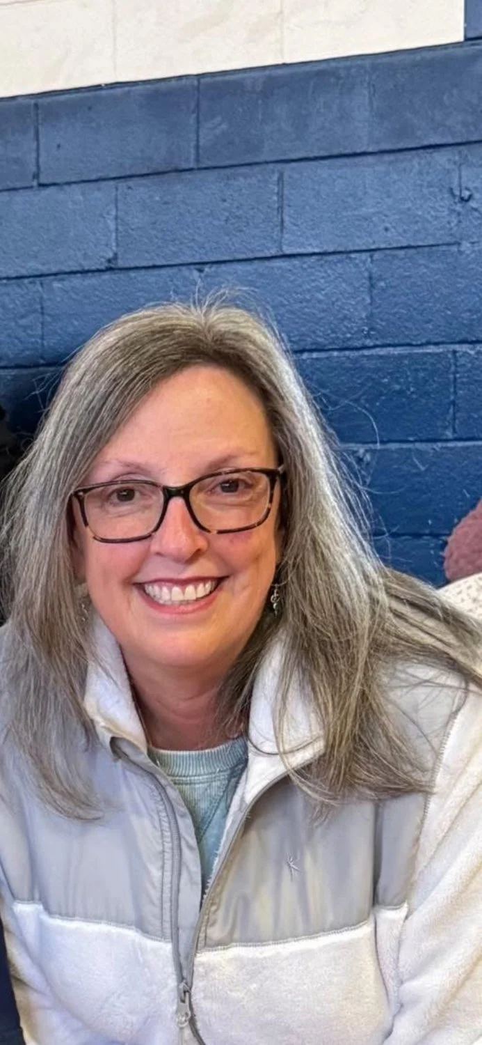 Exposing big Gilf tits image 2