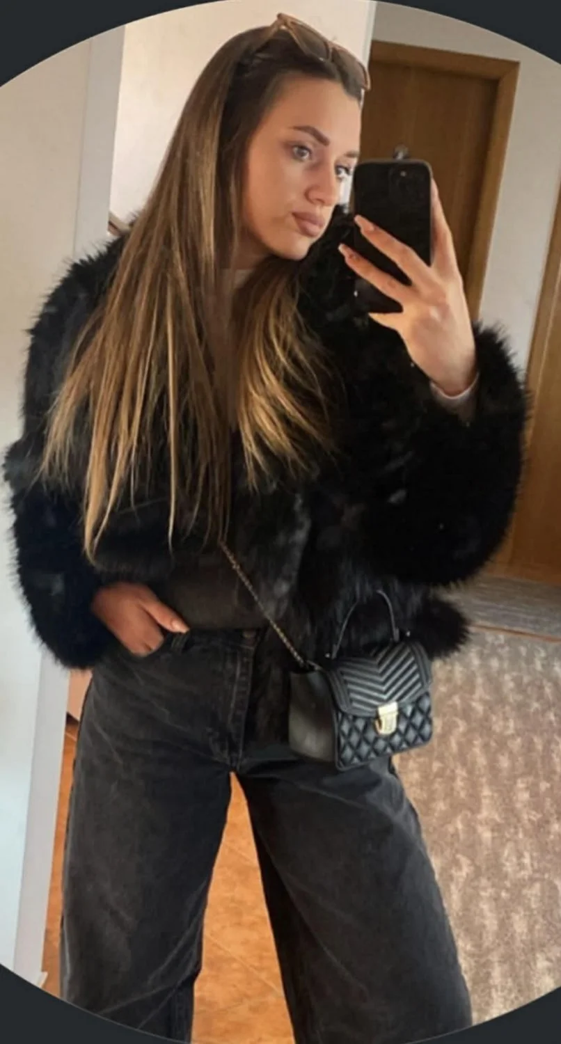 Shameless ex girlfriend Sandra send me naked selfie image 3