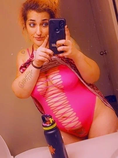 shorter thicker muti color hair bbw slut image 6