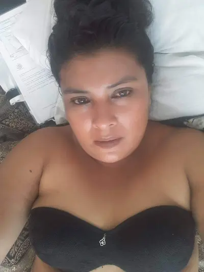 Lourdes Presa Madura cover image