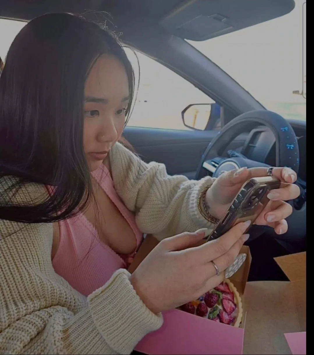Hmong slut cheats and fucks blacks, hoe needs to make a OF image 4