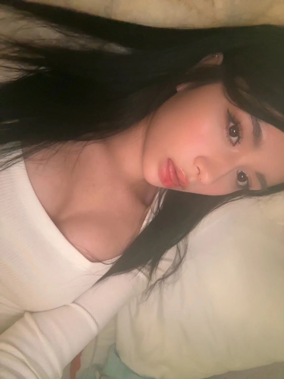 Petite 19yr shows off feet image 7