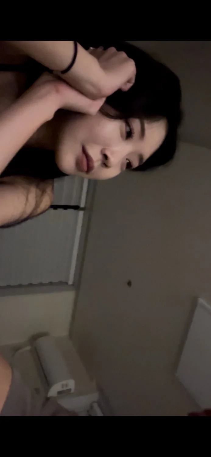 Korean girls are the prettiest main image