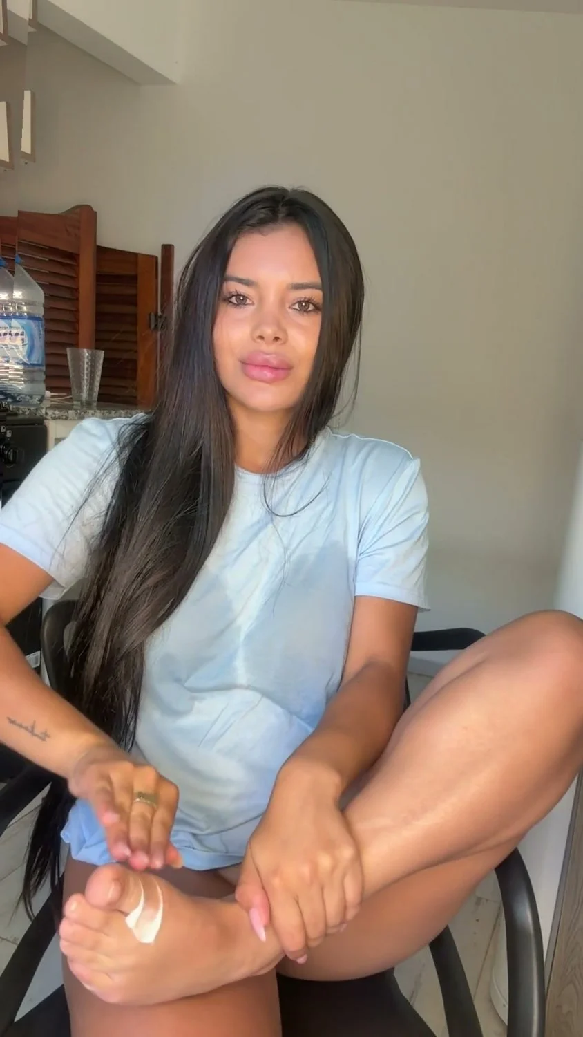 🔞 Sexy busty slutty grinding naked wet pussy 🍑💦 OF now image 3