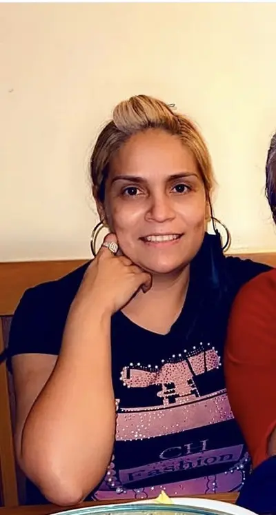 This lady is a fucking Bimbo MILF now. Leaked photos 🥵 cover image