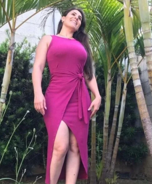 Vazou coroa puta casada mostrando o rabão grande main image