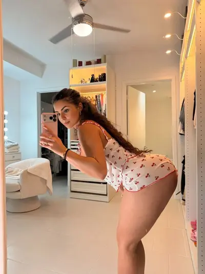 Leyla Khali nudes 🇹🇷 cover image