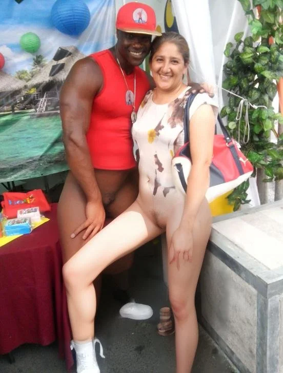 quiero una verga grande negra para me haga el hoyo mas grande dice la zorra de mary, asi como este image 7