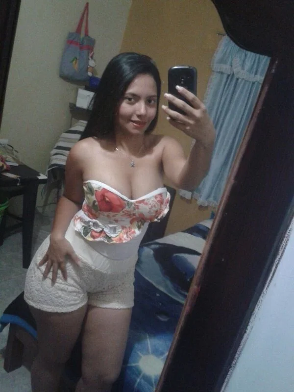 Morena Ninfomana! 🤤 image 3
