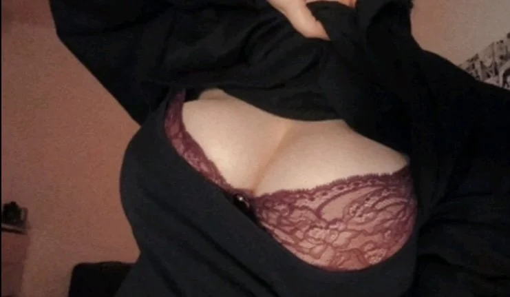 P M me titties you know irl to chat about them. I can post only if you want me too image 3
