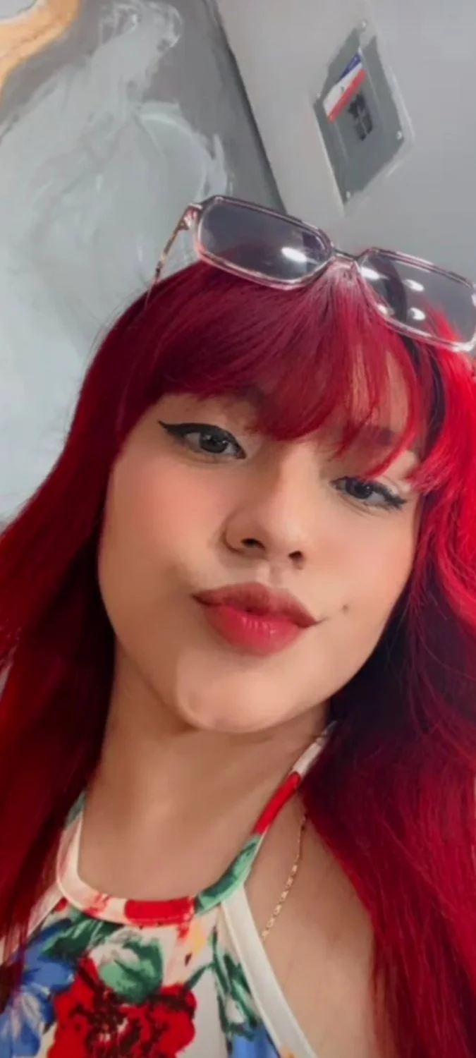 Putita peliroja de ojos rasgados buen cuerpo y sexy image 16