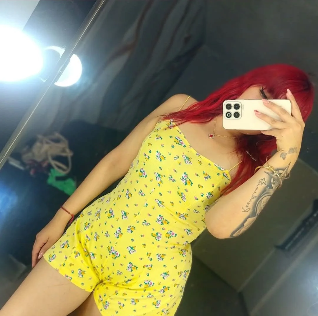 Putita peliroja de ojos rasgados buen cuerpo y sexy image 22