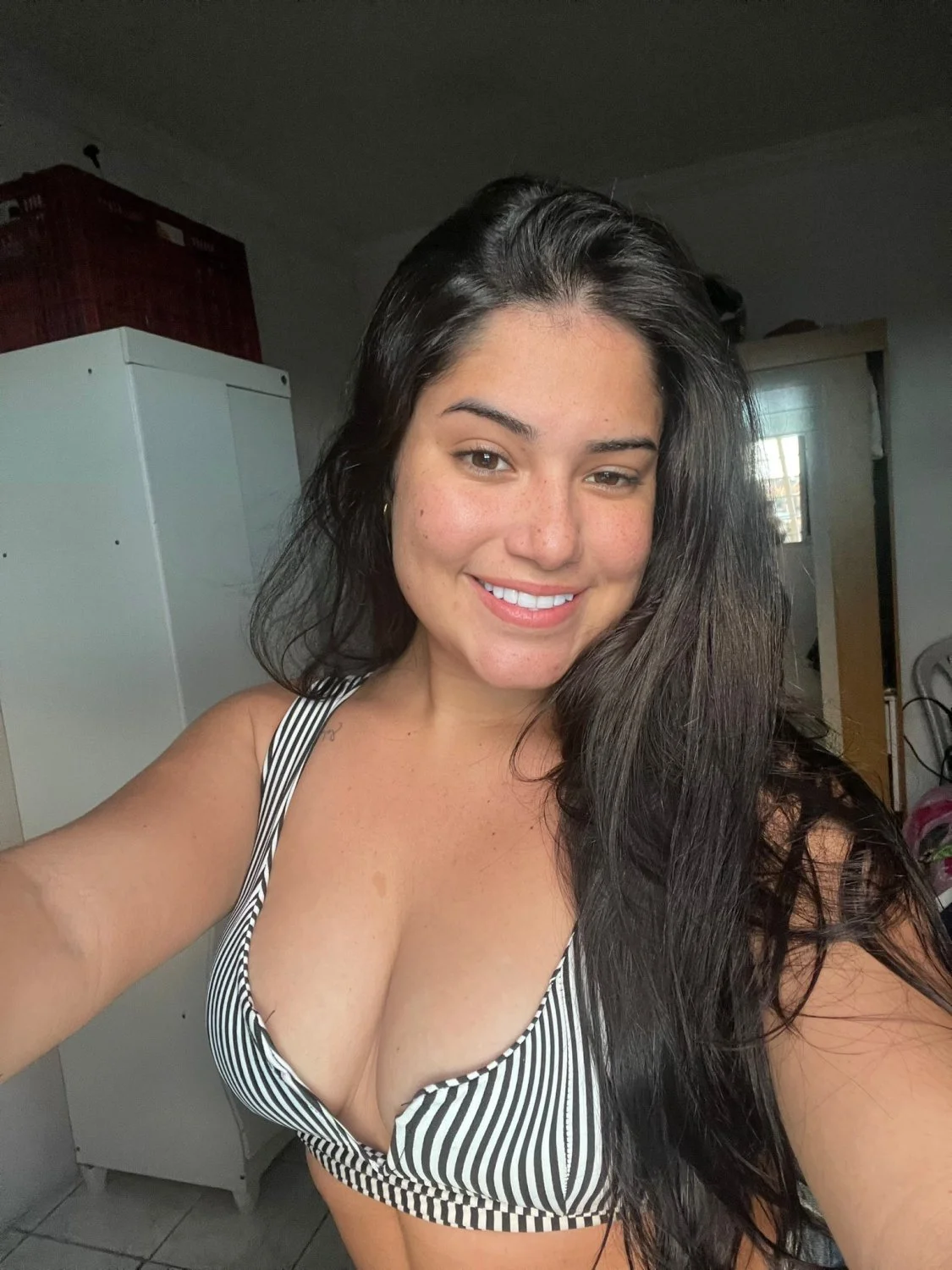 Essa morena é sensacional image 15