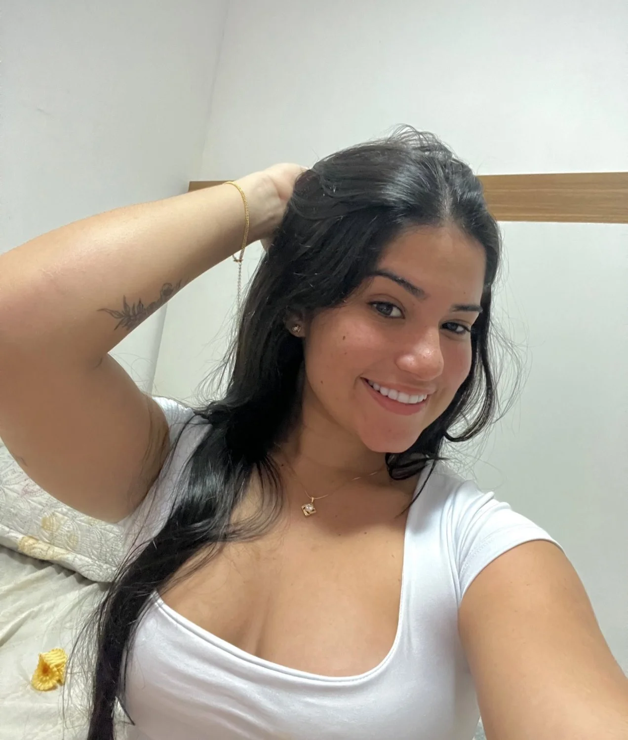 Essa morena é sensacional image 3