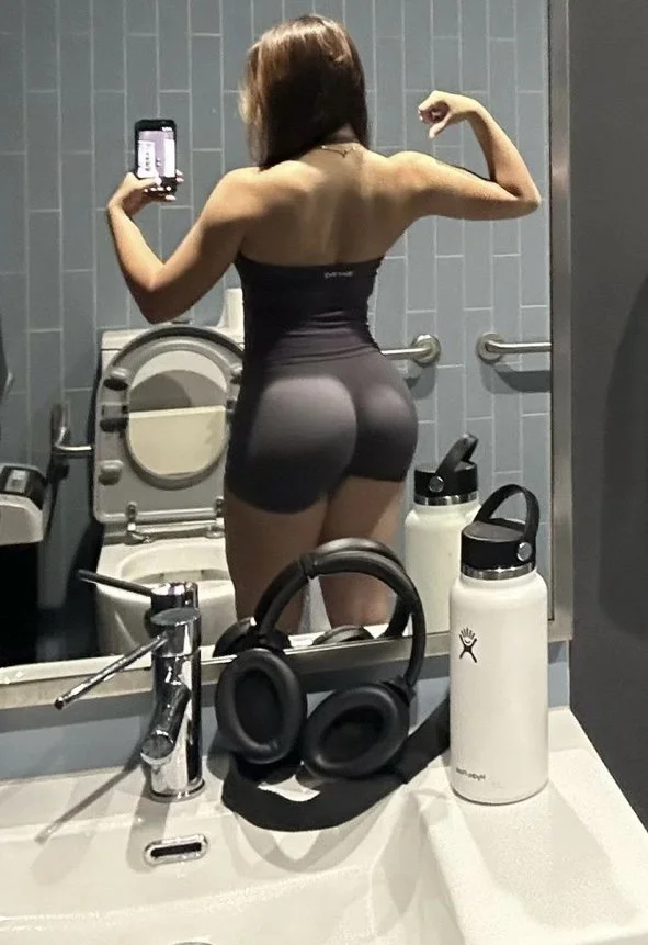Asian teen abg girlfriend gym ass image 2