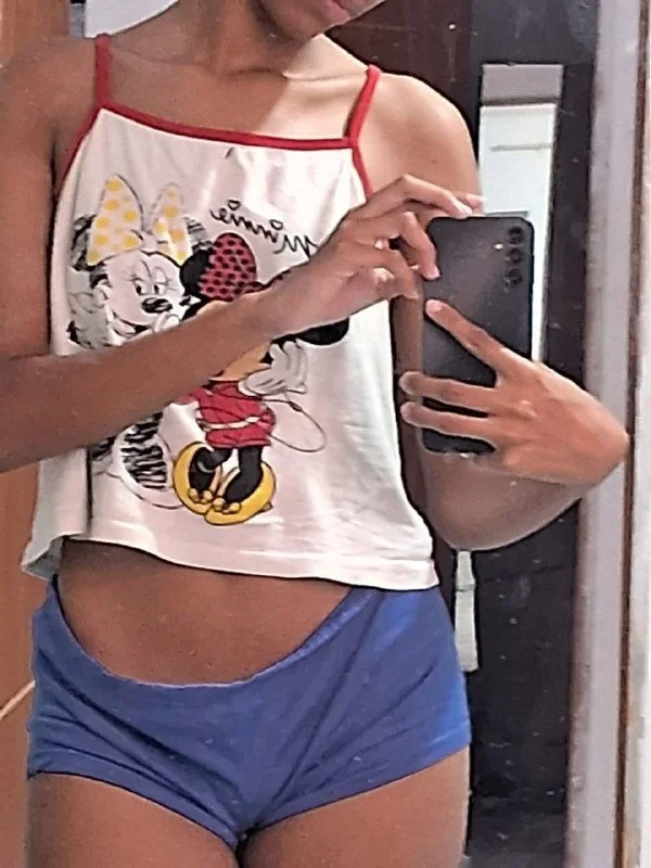 morena novinha favelada caiu na net! magrinha safada vazou transando com o ficante image 2