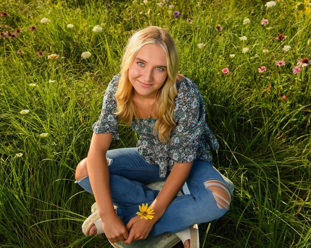 19yr old Blonde looking to turn guys on image 16