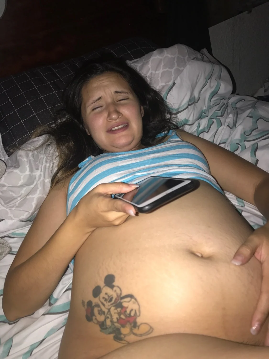 Amateur Latina Preggo image 18