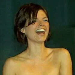 Nicole deBoer image 11