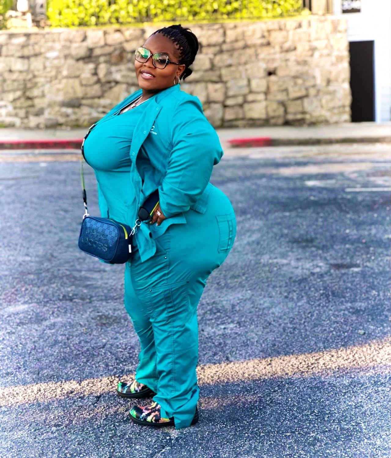 Busty B1g ebonY bBw bo0tY wiT g00d Thr0aT !! image 3