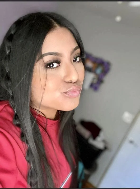 Amateur thick Latina GF image 16