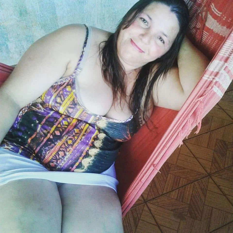 Mãe de família do sitio, mulher assim não nega piroca não. image 10
