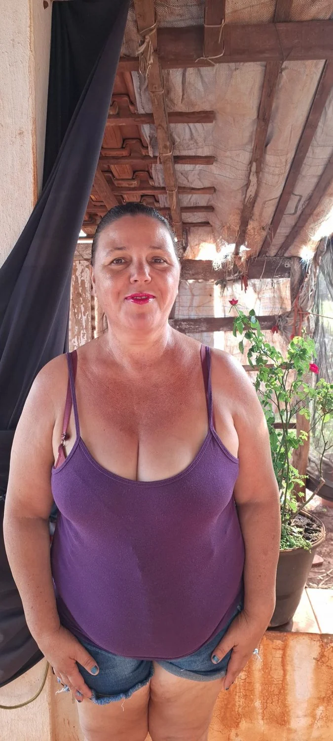 Mãe de família do sitio, mulher assim não nega piroca não. image 11