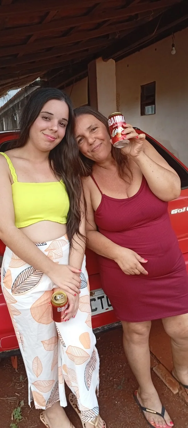 Mãe de família do sitio, mulher assim não nega piroca não. image 14