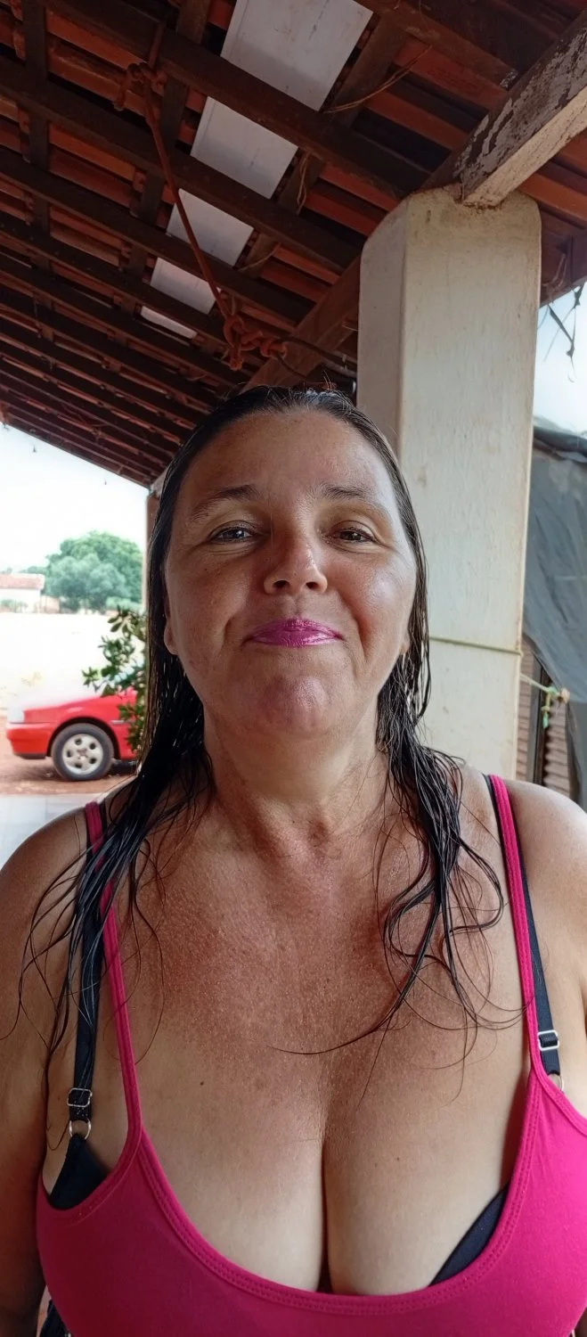 Mãe de família do sitio, mulher assim não nega piroca não. image 16