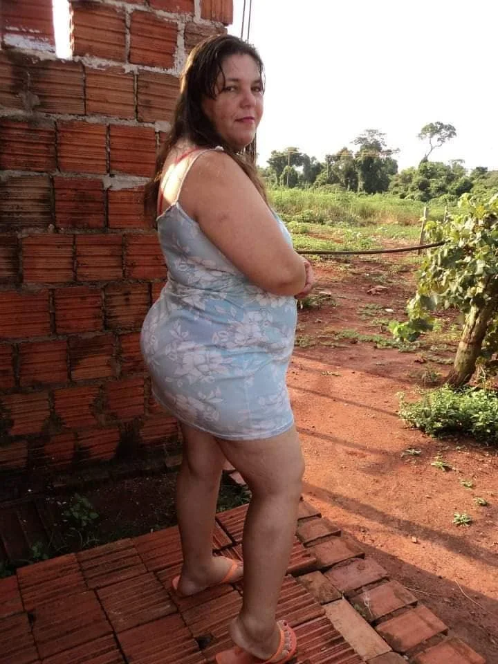 Mãe de família do sitio, mulher assim não nega piroca não. image 7