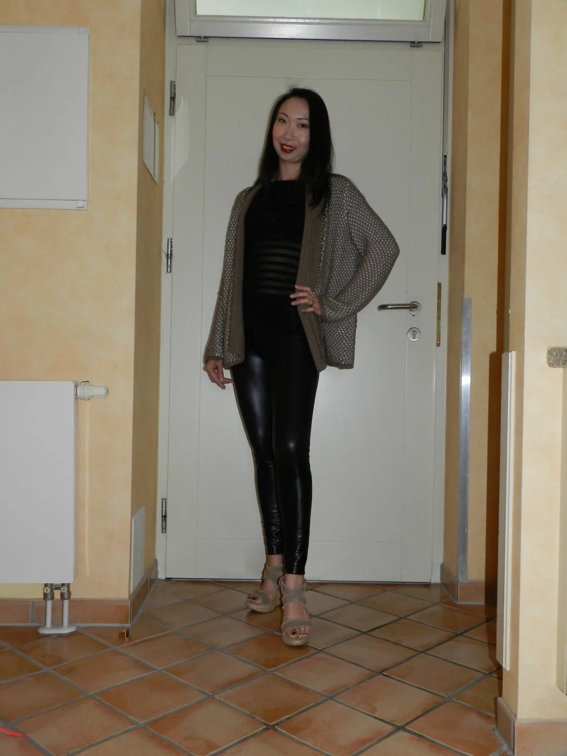 Chinese amateur milf 32-1 image 11