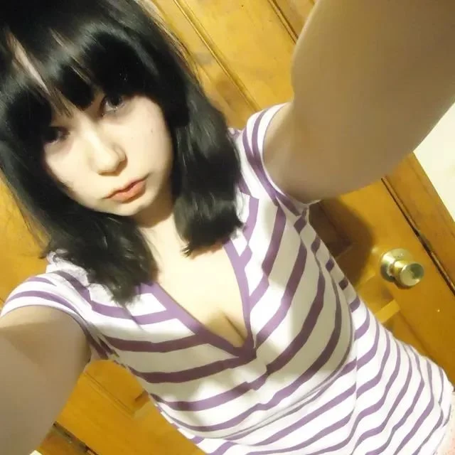 Putita Otaku tetona quiere que le den morbo y la llenen de semen image 11