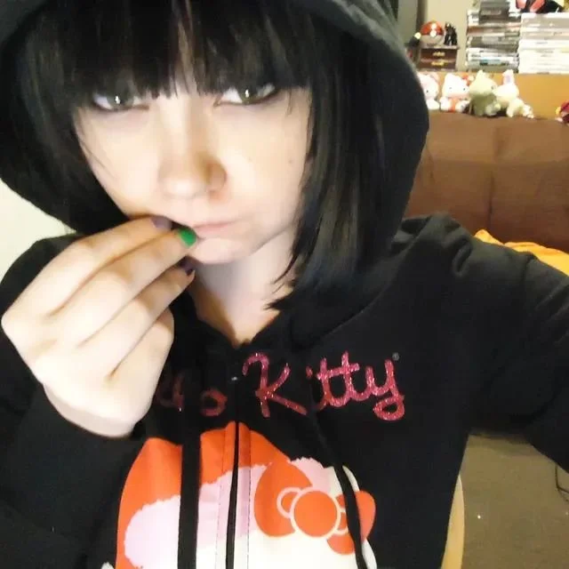 Putita Otaku tetona quiere que le den morbo y la llenen de semen image 13