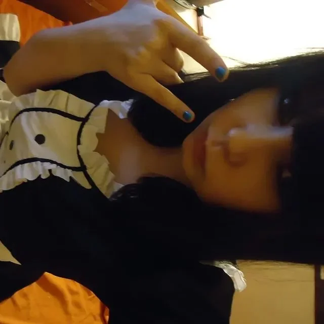 Putita Otaku tetona quiere que le den morbo y la llenen de semen image 5