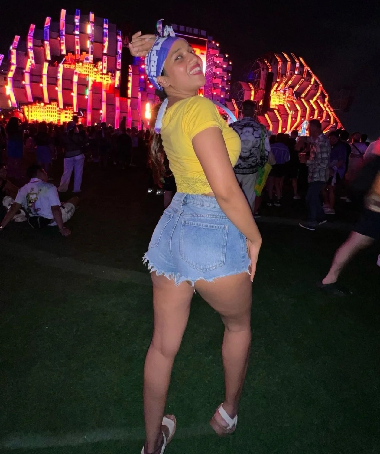 Kenisha D'Souza - the slut who wants to be shown off image 11