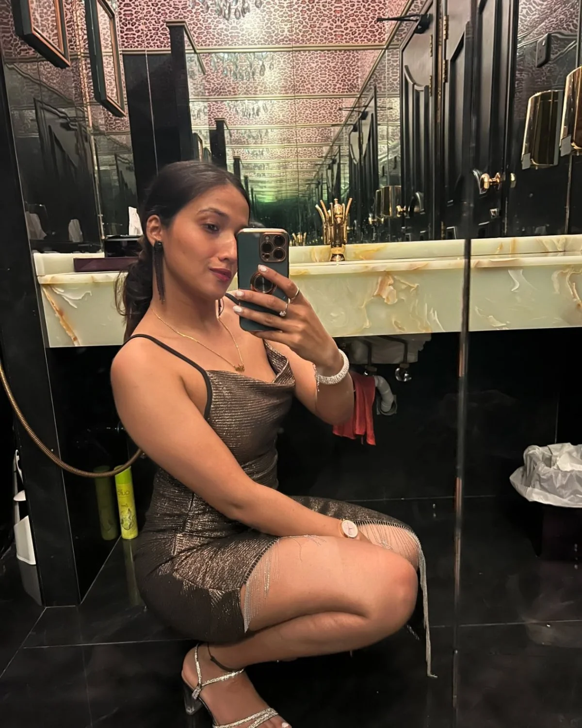 Kenisha D'Souza - the slut who wants to be shown off image 3