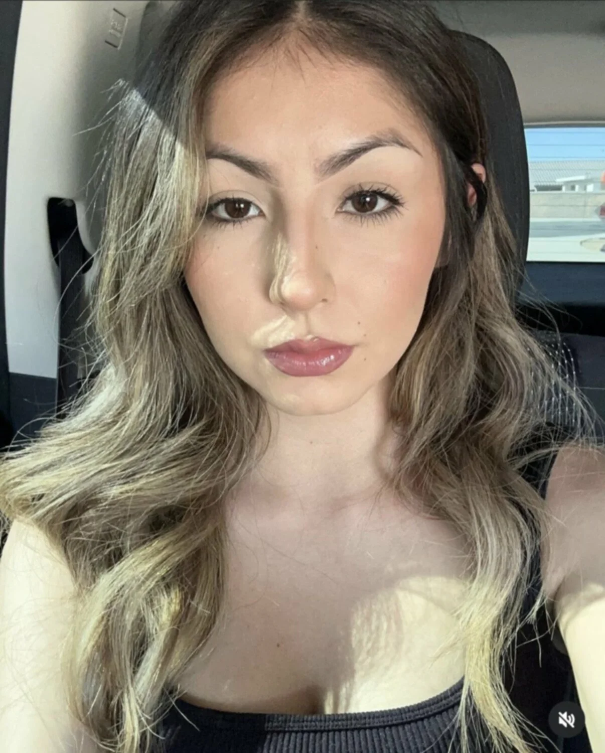 Natalie image 17