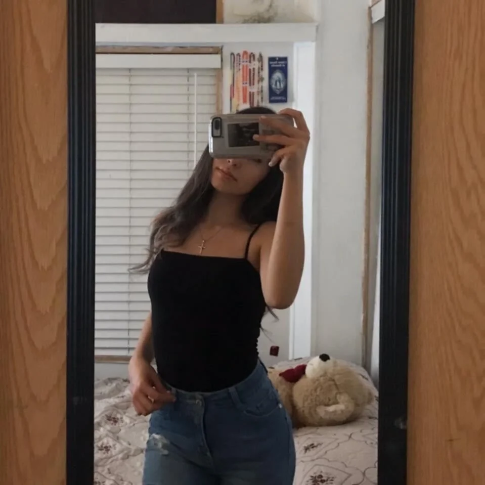 Natalie image 24
