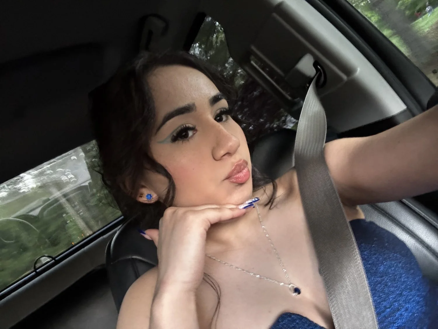 Someone degrade my gf with me image 3