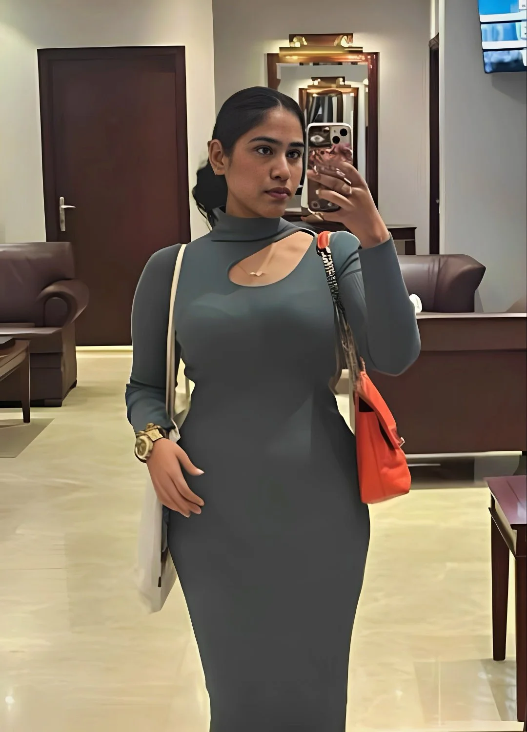 561 - Hot NRI wife leaks image 2
