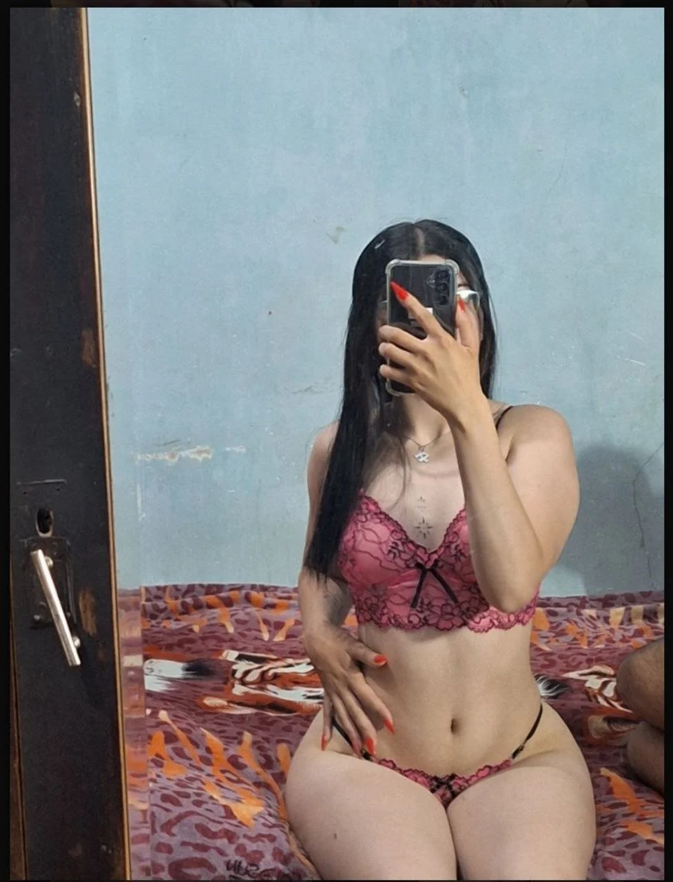 pendeja argentina super putita y hermosa image 26