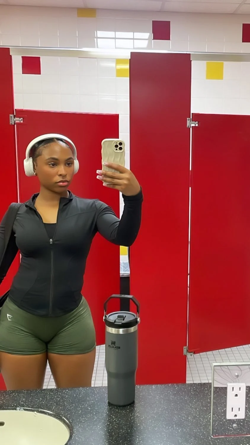 449 IG🍑 image 5